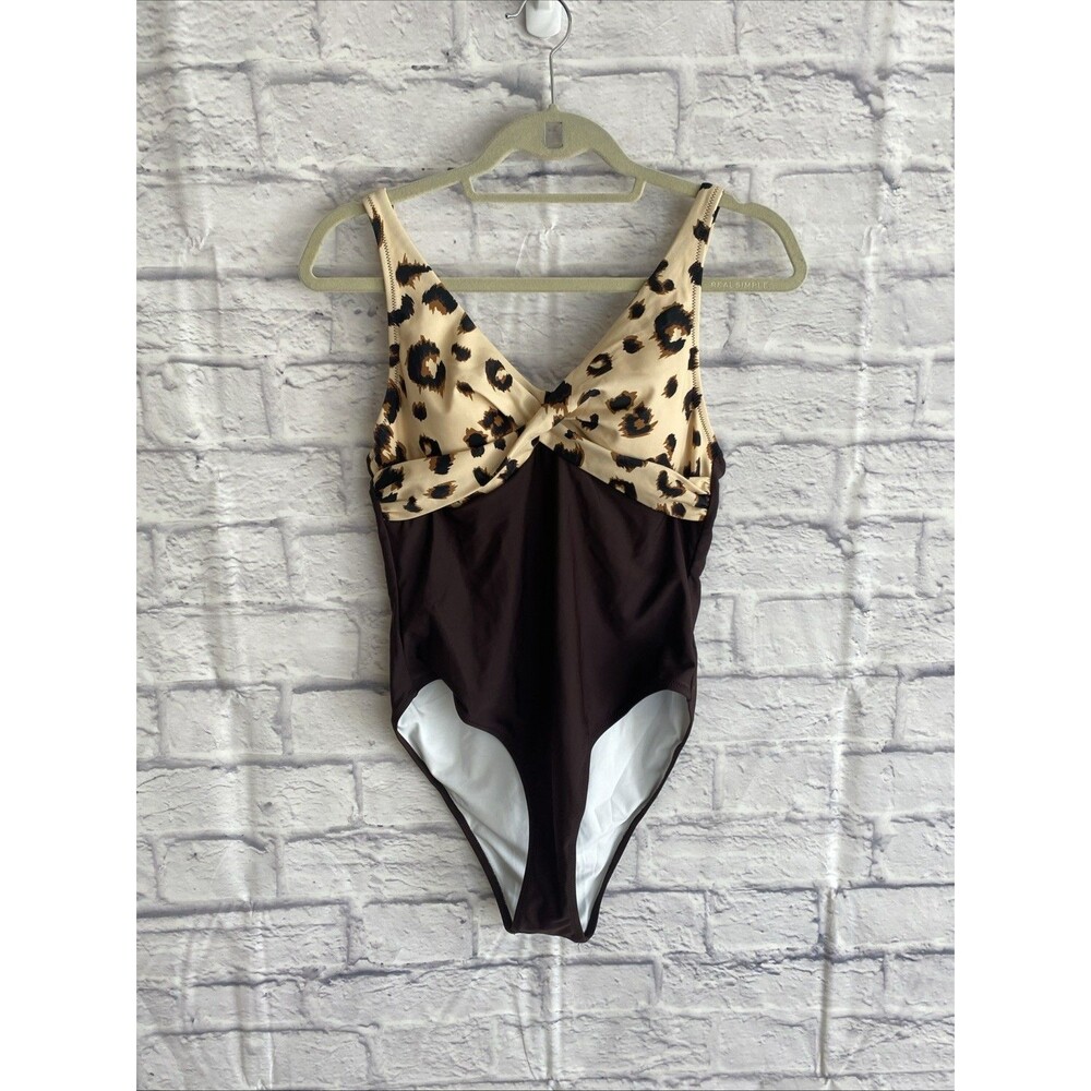 Cupshe Women’s NWT Wild Leopard Twist Swimsuit Beach Pool Vacation  Size Large
